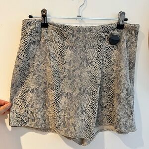 Animal print skort